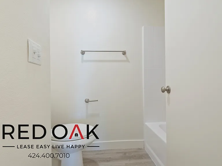 8309 Cedros Ave #110 — Photo 16