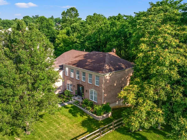 1449 Whispering Pines Dr, Hebron, KY 41048
