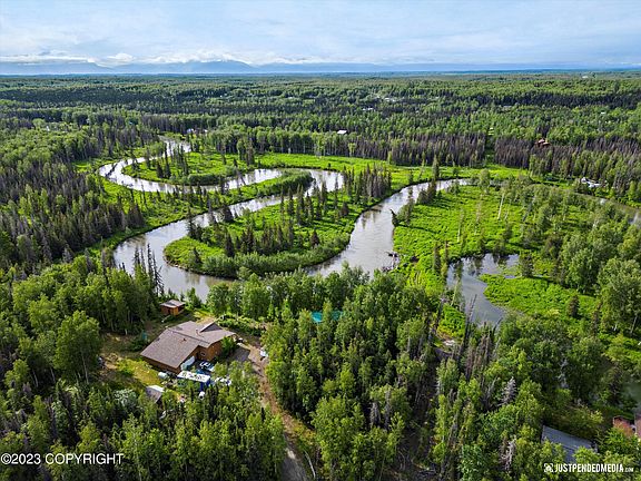 2nd image of D001 W Armstrong Rd