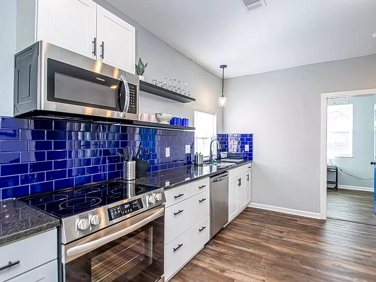 2108 Bragg St — Photo 17