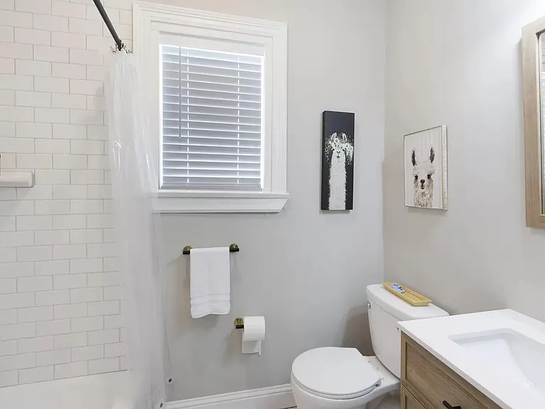 438 Friscoville Ave #1 — Photo 9