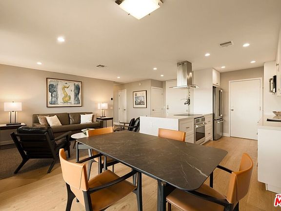 4th image of 100 S Doheny Dr APT 607