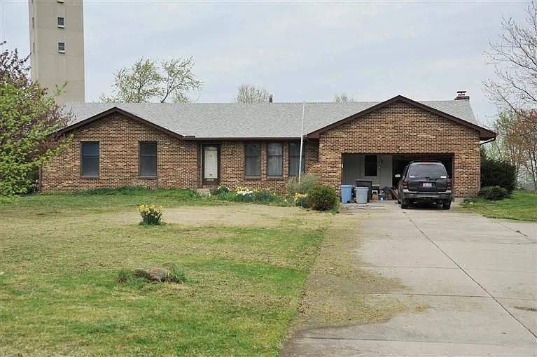 3380 Crist Rd photo 1