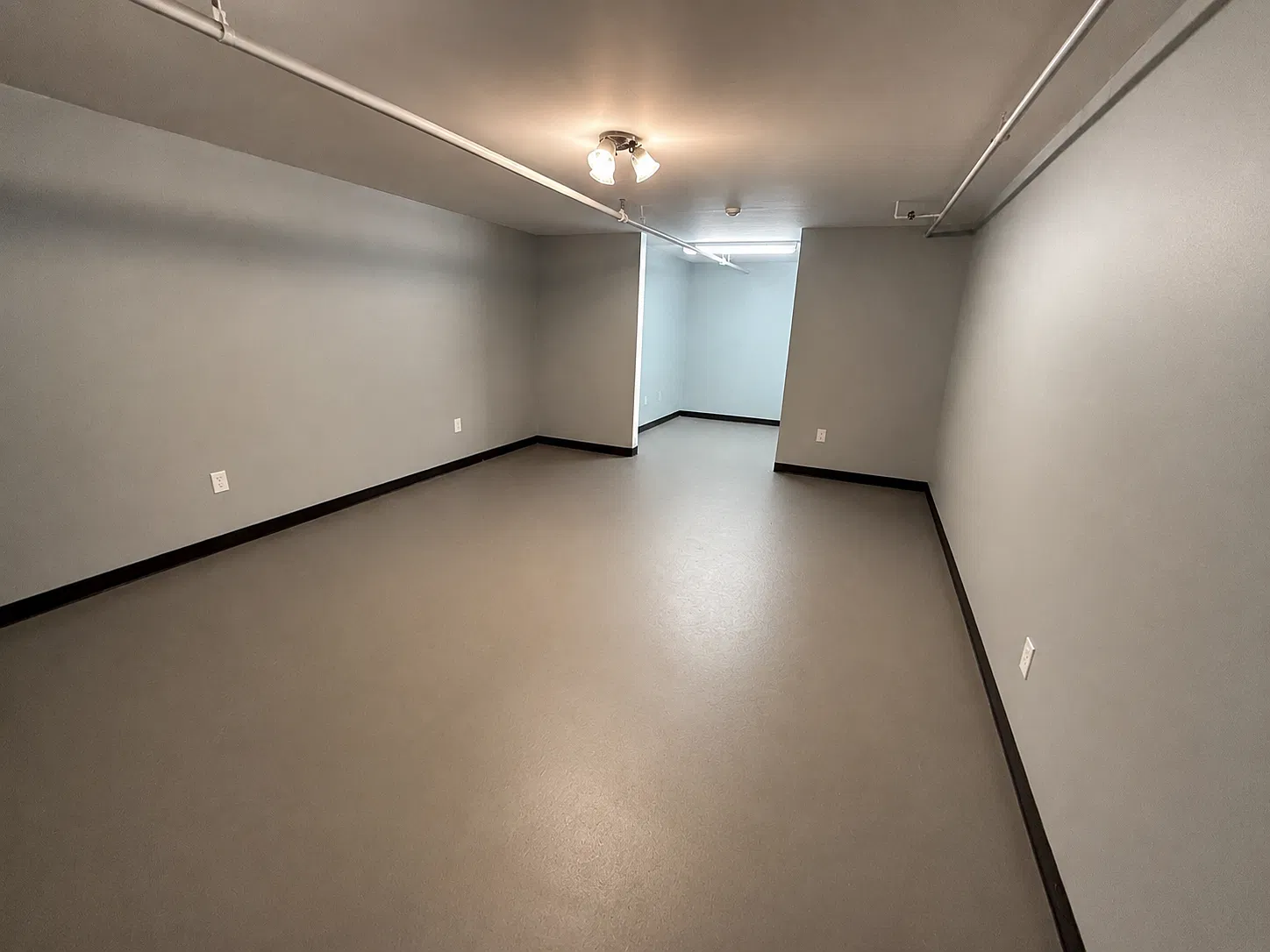 2 bed, 1014 sqft, $2,350 — Photo 2
