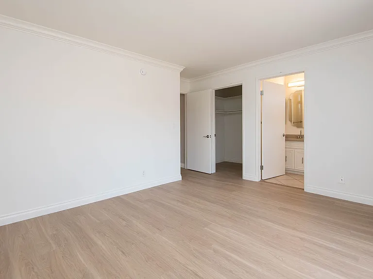 12756 Caswell Ave #105 — Photo 14