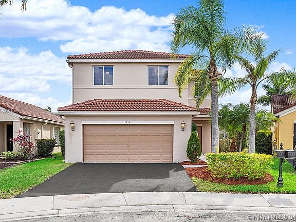 2nd image of 1336 Plumosa Way