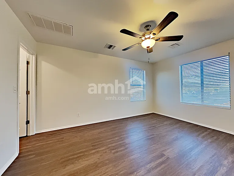 902 E Autumn Harvest Pl — Photo 12