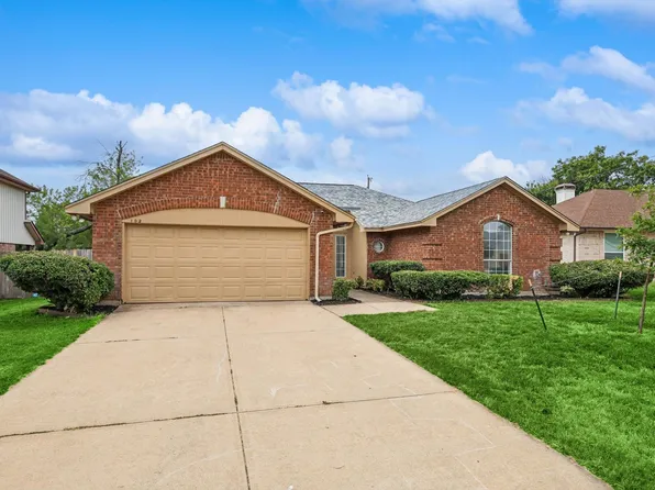 102 Briarglen Dr, Cedar Hill, TX 75104