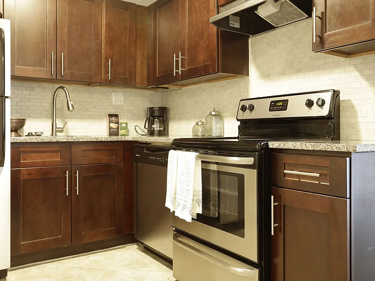 Chestnut Lane Apartments — Photo 24