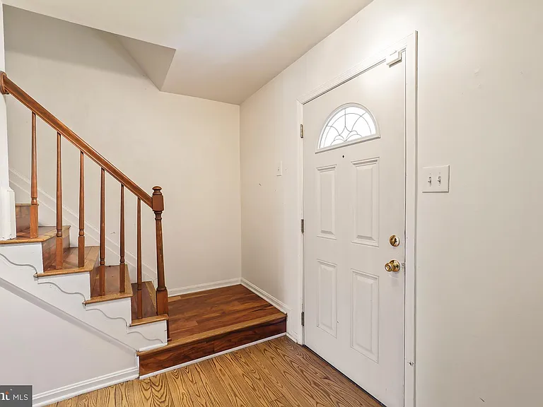 15957 Alameda Dr — Photo 3