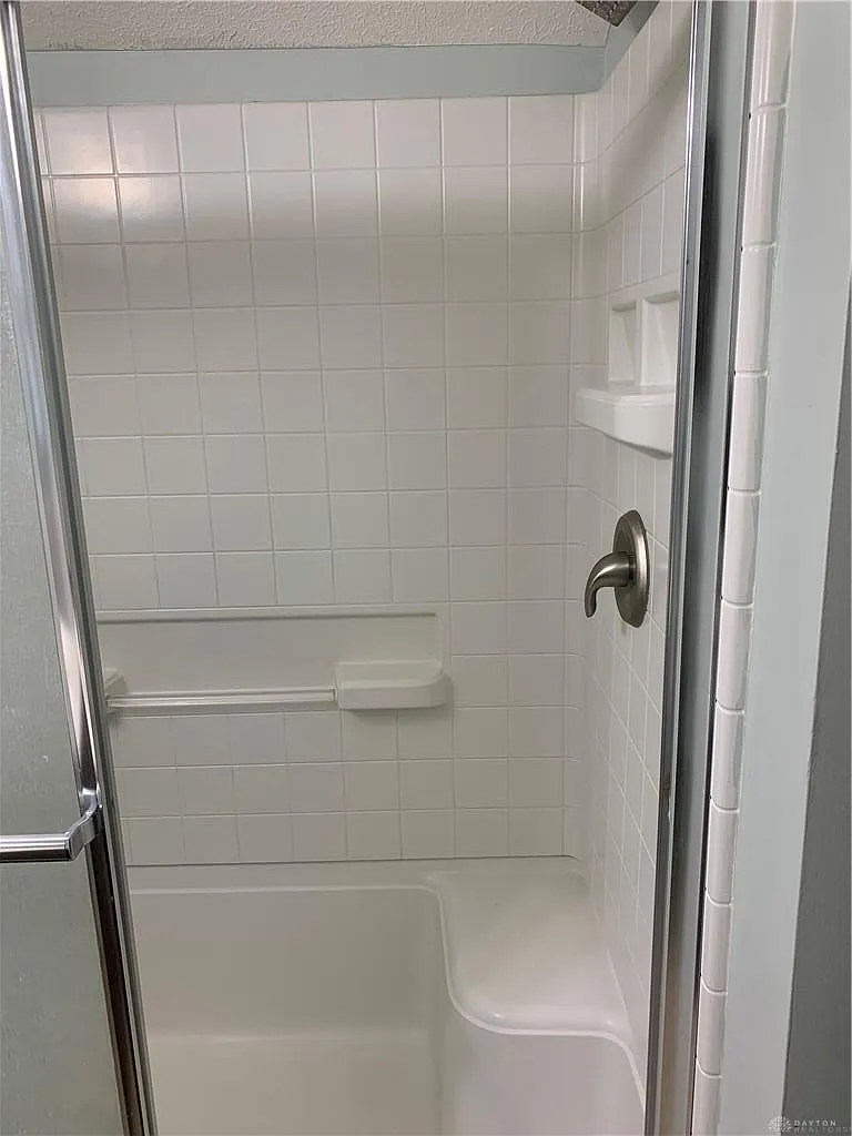 3 bed, 1.0 bath, 1080 sqft, $1,475 — Photo 4