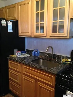 Sold by Akam Sales and Brokerage | media 18