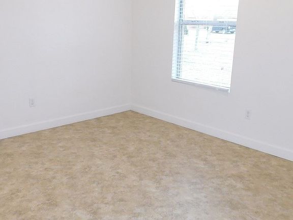 4th image of 49 Assana Ct