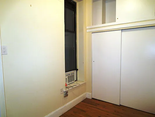 Rented by Waverly Realty Associates | media 50