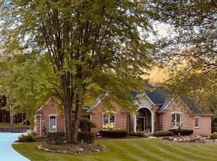 4754 Pinecrest Ct, Dryden, MI 48428