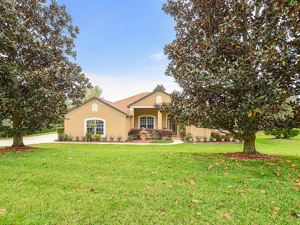 1st image of 10735 Lake Hill Dr