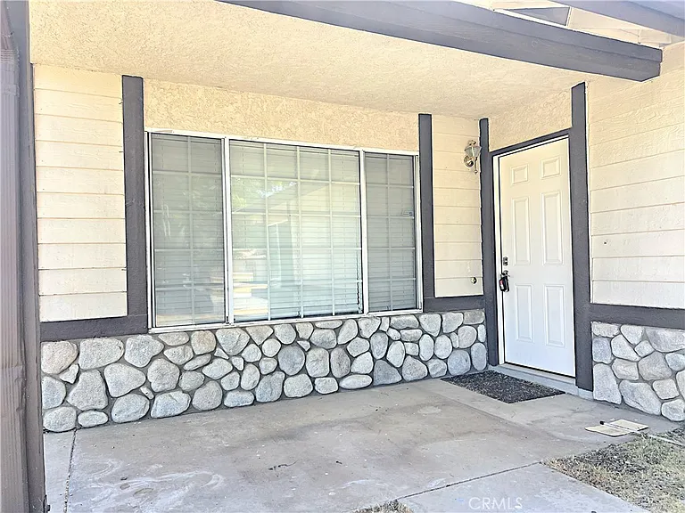 2826 San Ramon Dr — Photo 5