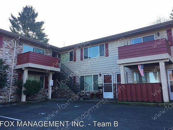 2nd image of 4524 NE Hancock St #3959972