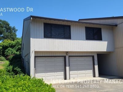313 Eastwood Dr, Medford, OR, 97504