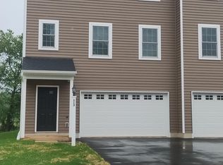 113 Meadowbrook Ln, New Providence, PA 17560