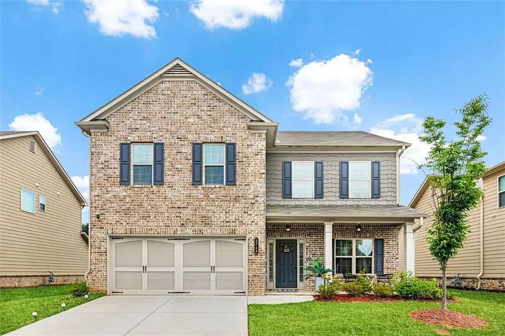 4 bed, 3.0 bath, $3,200 — Photo 2