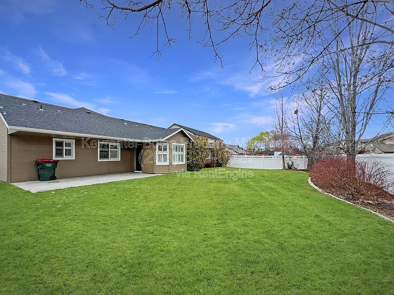 2403 E Indian Creek Dr — Photo 17