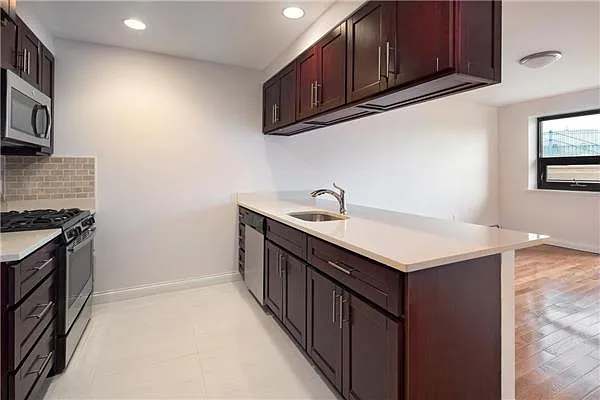 Rented by Hudson Real Estate International LLC | media 78