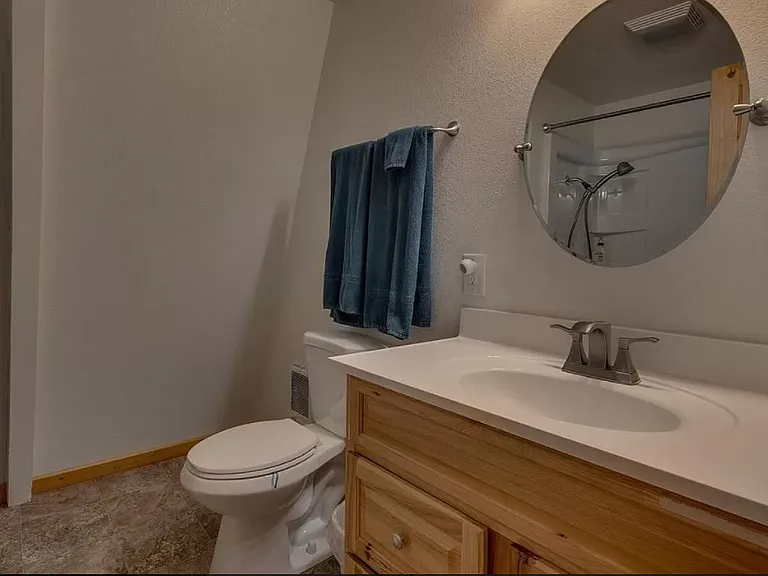 1575 W Lake Blvd #1 — Photo 6