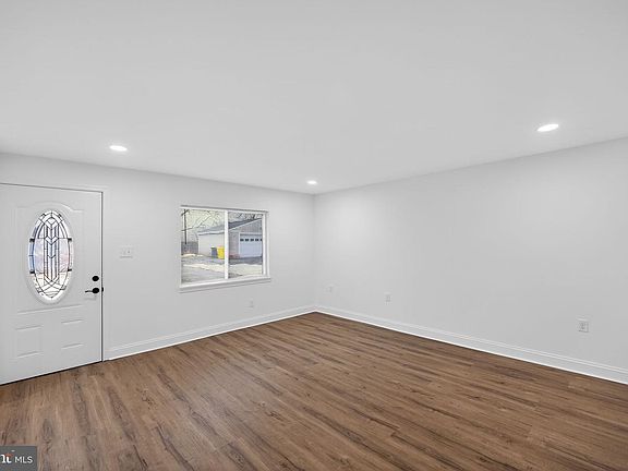 5th image of 309 Margate Dr