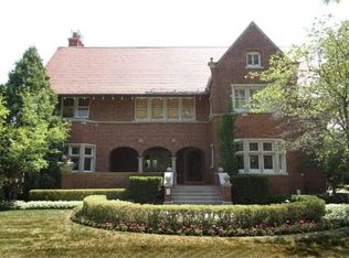 2927 E Newberry Blvd, Milwaukee, WI 53211