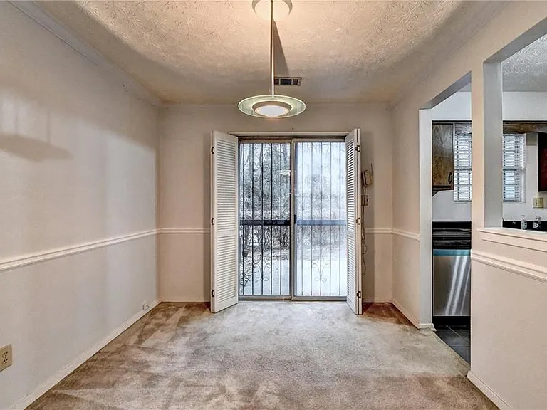 3241 Shadow Walk Ln — Photo 10