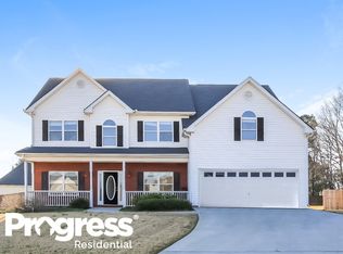 3429 Henderson Lake Ct, Loganville, GA