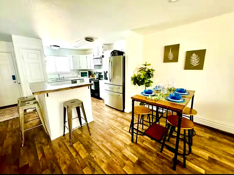 380 Explorer Ct #B — Photo 8