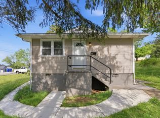 297 S Benedict Ave #297, Oak Ridge, TN 37830