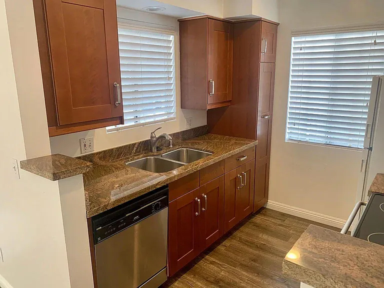 3500 S Greenville St #E12 — Photo 10
