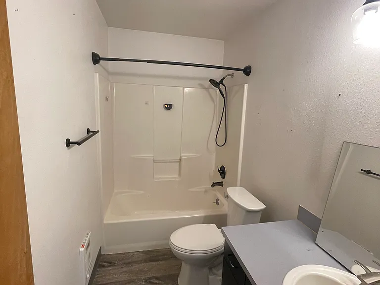 112 Cowan Ct #110 — Photo 6