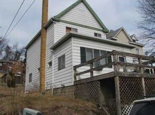 70 Dunn St, Mc Kees Rocks, PA 15136