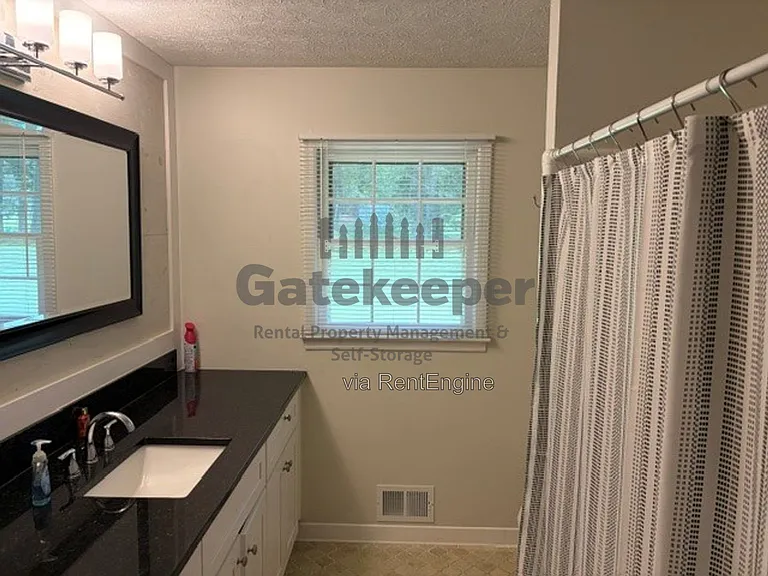 120 Riley Ct — Photo 7