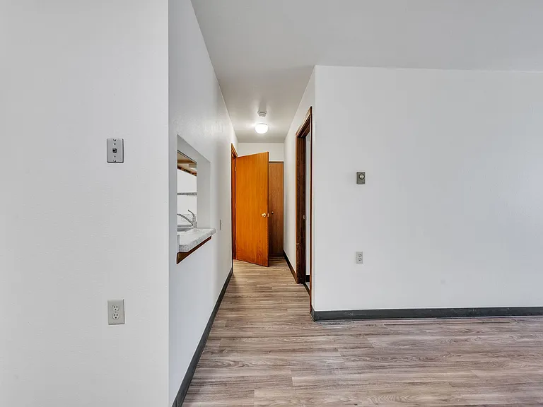 1252 N 12th Pl — Photo 15
