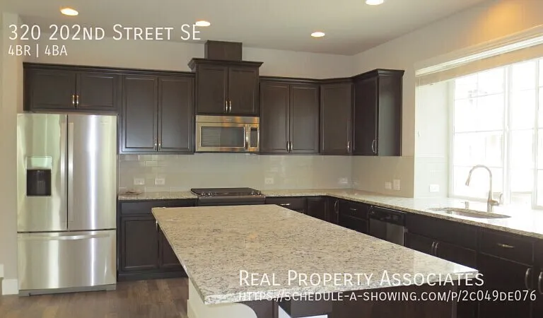 320 202nd St SE — Photo 6