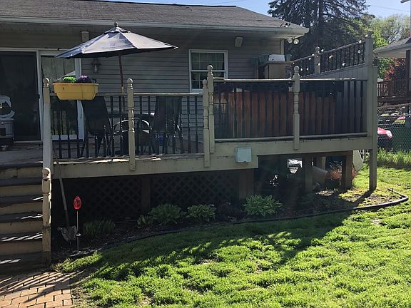 Deck for entertainment 