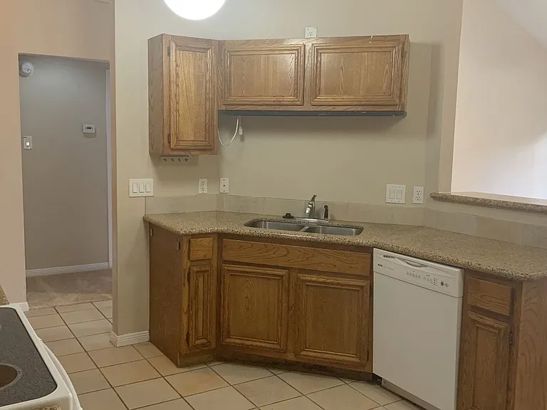 3730 Village Grove Dr — Photo 6