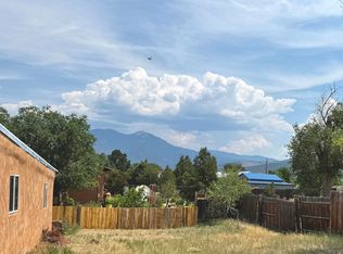 302 Cruz Alta, Taos, NM 87571