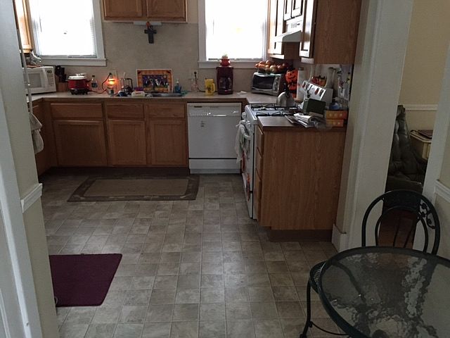 2nd image of 1840 Coit Ave NE