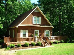 1117 Hickory Dr, Hillsborough, NC 27278