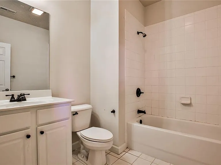 1934 Cobblestone Cir NE — Photo 5