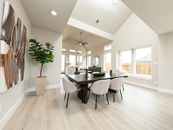 Somerset Dining Area