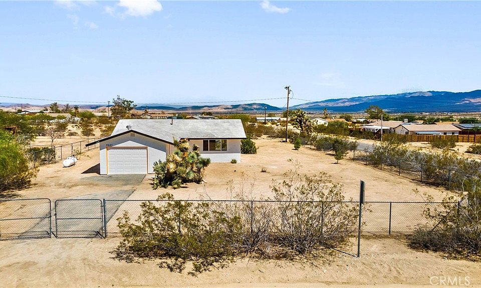 1st image of 4631 Avenida La Espana Daga