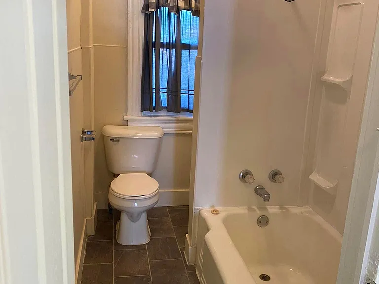 15 Valley St #2 — Photo 5