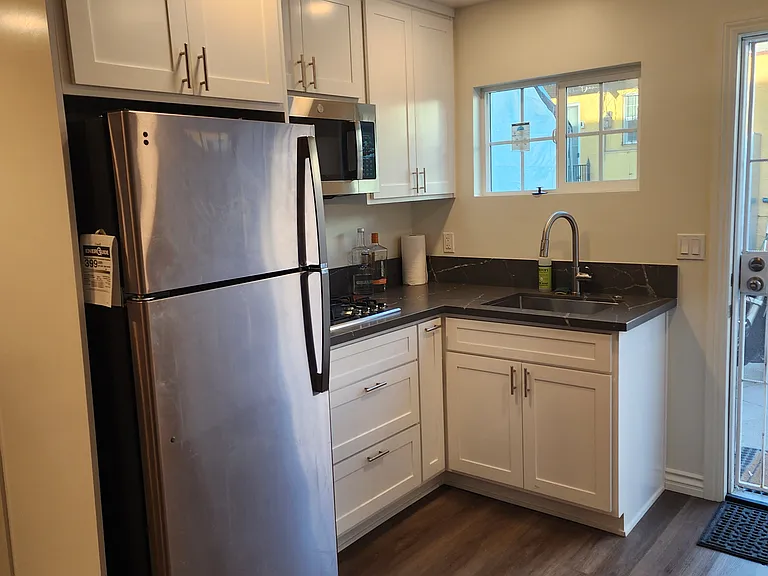 4235 Halldale Ave #1/2 — Photo 2
